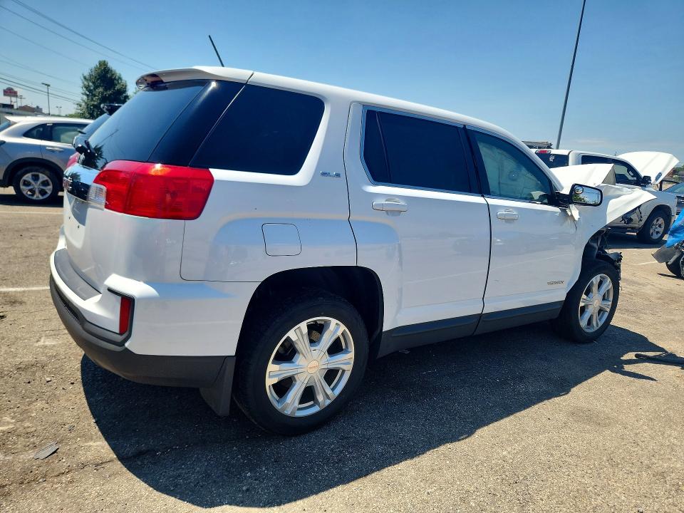 Photo 3 from auction – 2017 GMC TERRAIN with VIN 2GKALMEK4H6287296