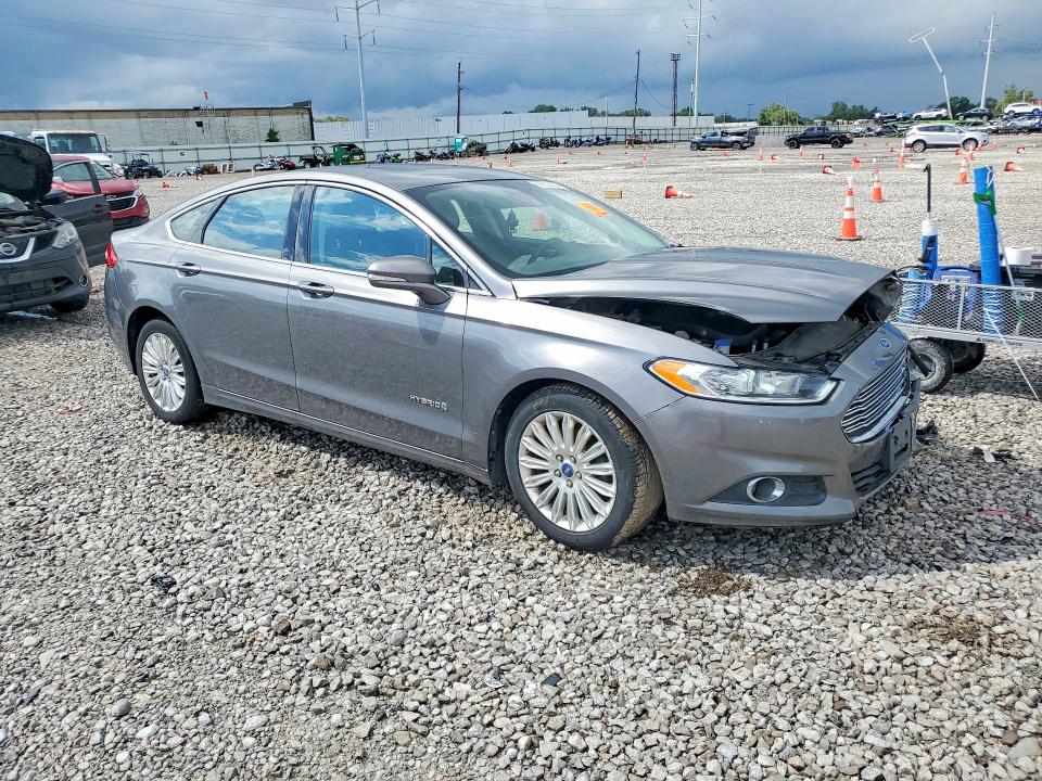 Photo 4 from auction – 2013 FORD FUSION with VIN 3FA6P0LU9DR144579
