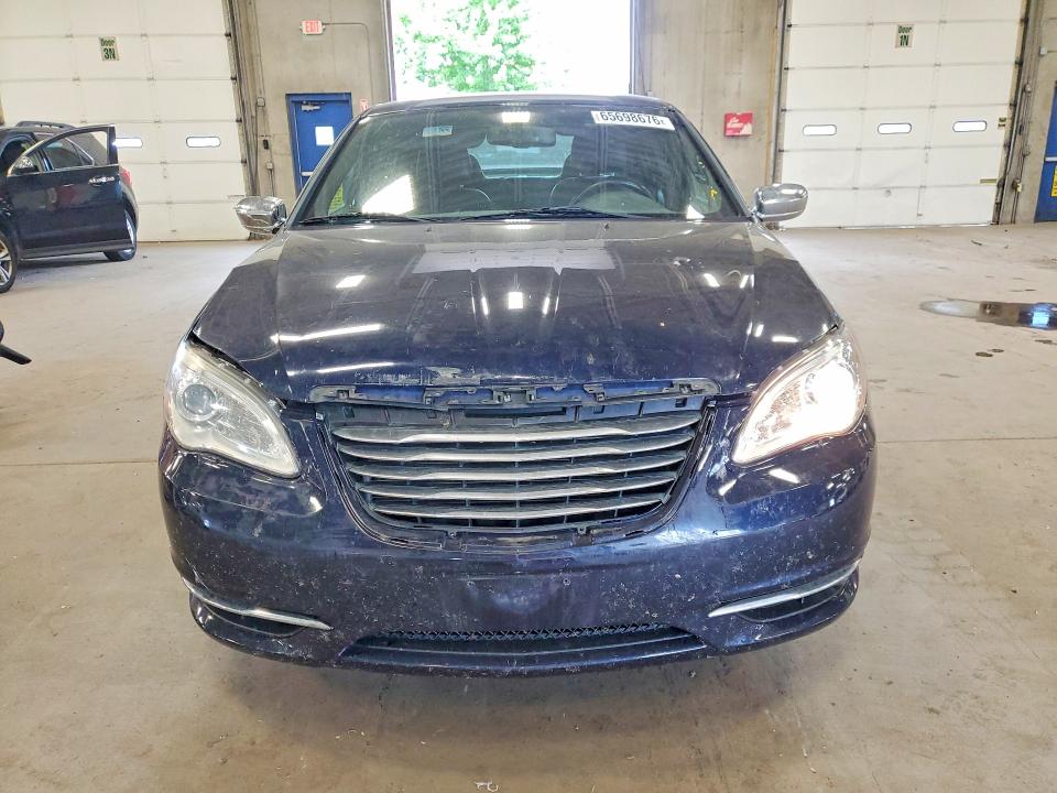 Photo 5 from auction – 2013 CHRYSLER 200 with VIN 1C3CCBCG9DN654954