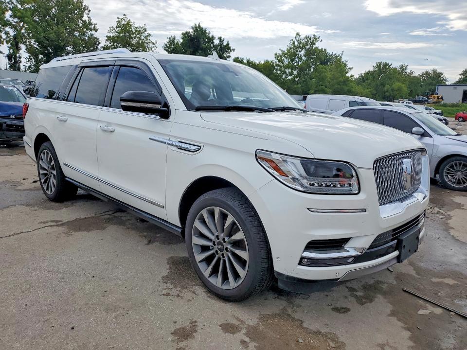 Photo 4 from auction – 2020 LINCOLN NAVIGATOR with VIN 5LMJJ3LT5LEL06104