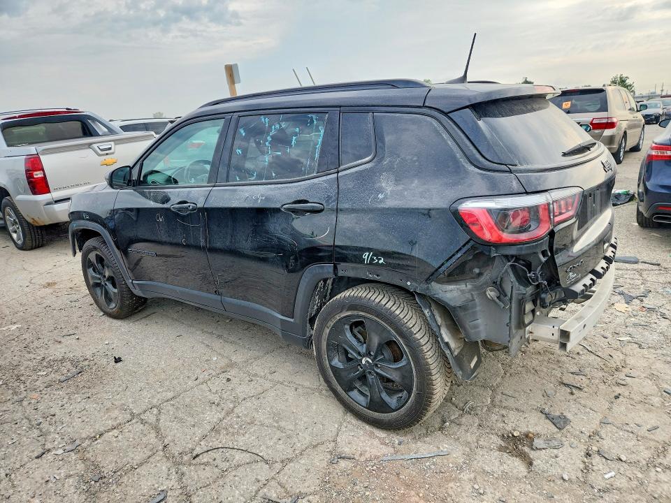 Photo 2 from auction – 2018 JEEP COMPASS with VIN 3C4NJDBB3JT325447