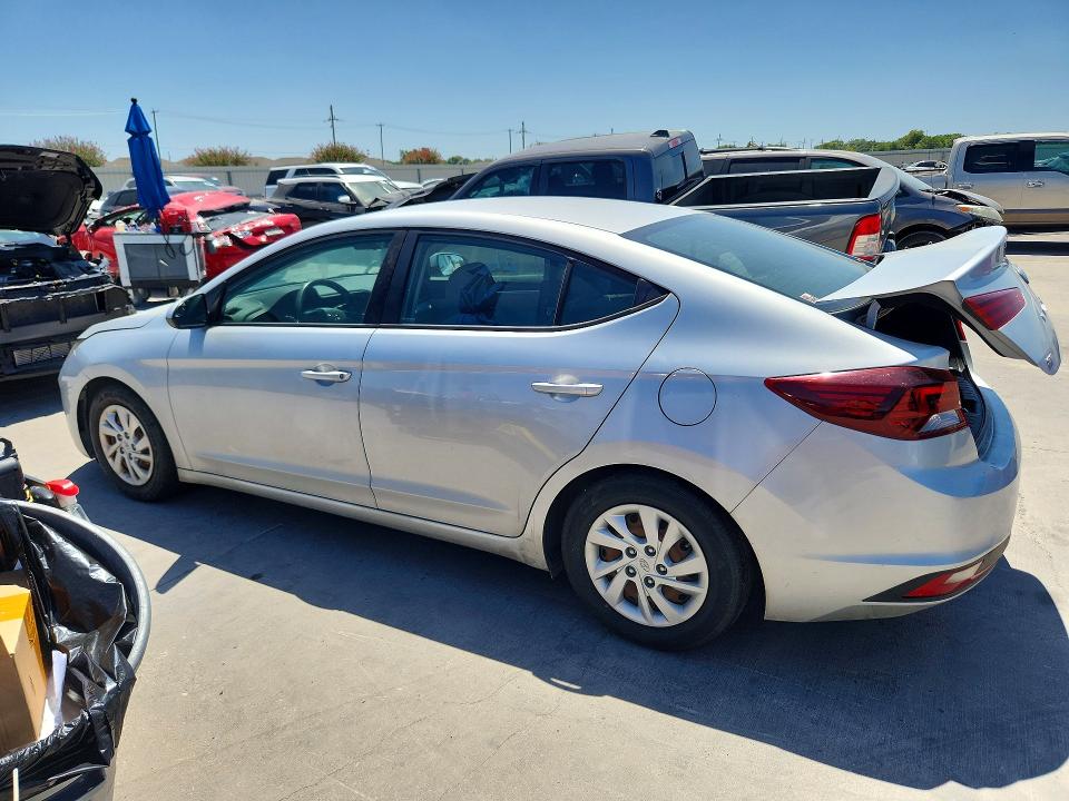 Photo 2 from auction – 2019 HYUNDAI ELANTRA with VIN 5NPD74LF6KH487604