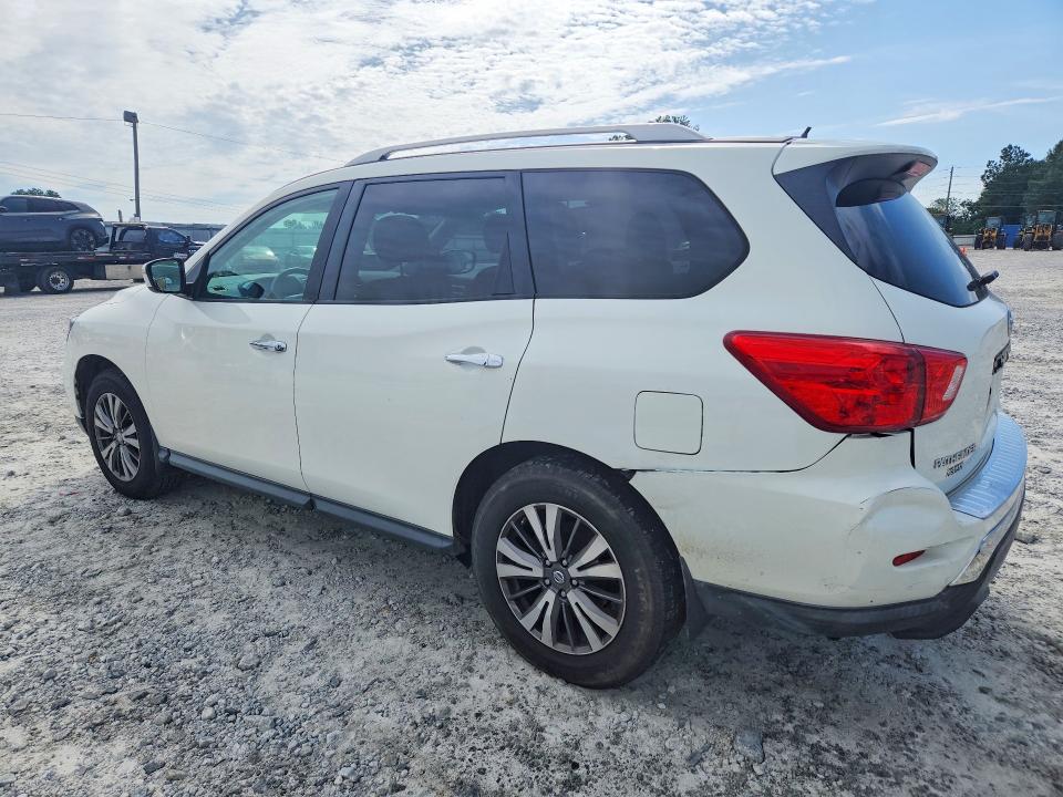 Photo 2 from auction – 2017 NISSAN PATHFINDER with VIN 5N1DR2MN4HC600762
