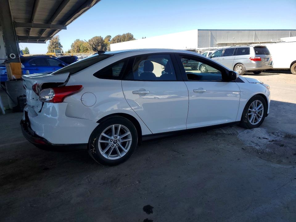 Photo 3 from auction – 2017 FORD FOCUS with VIN 1FADP3F22HL315888