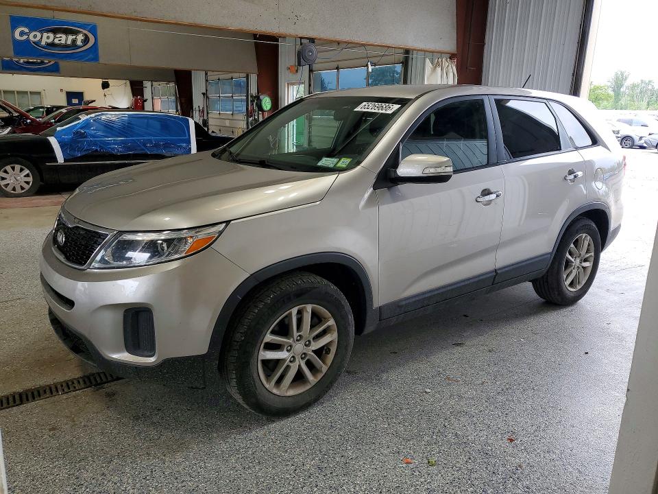 KIA SORENTO 2014 with VIN 5XYKT3A64EG467881 - Photo from auction
