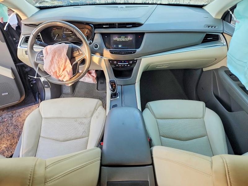 Photo 8 from auction – 2018 CADILLAC XT5 with VIN 1GYKNCRS8JZ162269
