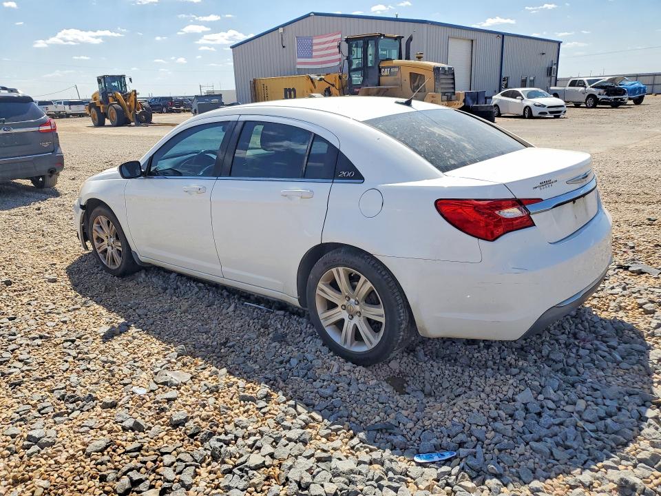 Foto 2 de la subasta – 2011 CHRYSLER 200 con VIN 1C3BC1FB7BN614830