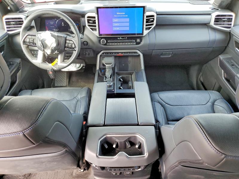 Photo 8 from auction – 2025 TOYOTA SEQUOIA with VIN 7SVAAABA5SX052933