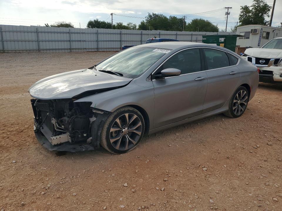 CHRYSLER 200 2015 with VIN 1C3CCCCG5FN520225 - Photo from auction