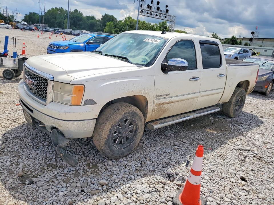 GMC SIERRA 2011 z numerem VIN 3GTP2WE3XBG389419 - Zdjęcie z aukcji
