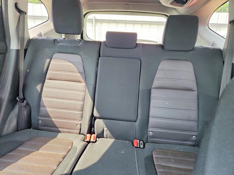 Photo 10 from auction – 2018 HONDA CR-V with VIN 7FARW2H56JE079327