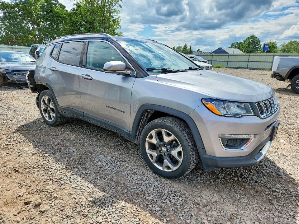 Photo 4 from auction – 2018 JEEP COMPASS with VIN 3C4NJDCB7JT222241
