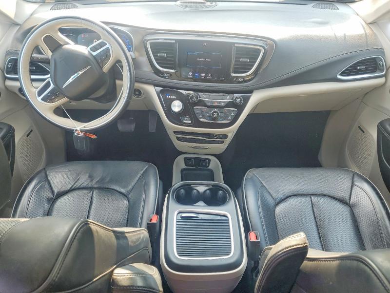 Photo 8 from auction – 2018 CHRYSLER PACIFICA with VIN 2C4RC1N7XJR275330
