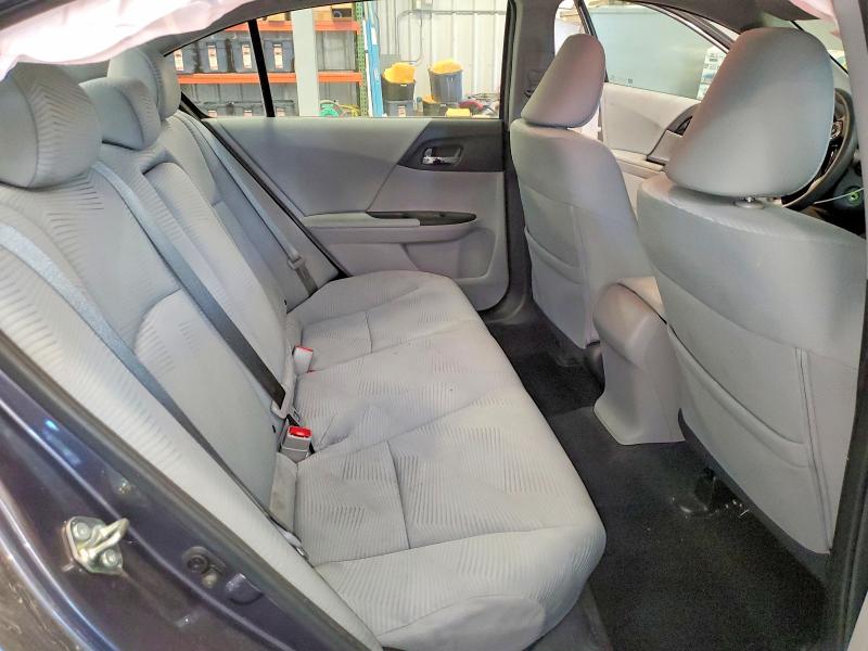 Фото 10 с аукциона – 2017 HONDA ACCORD с VIN 1HGCR2F37HA182853