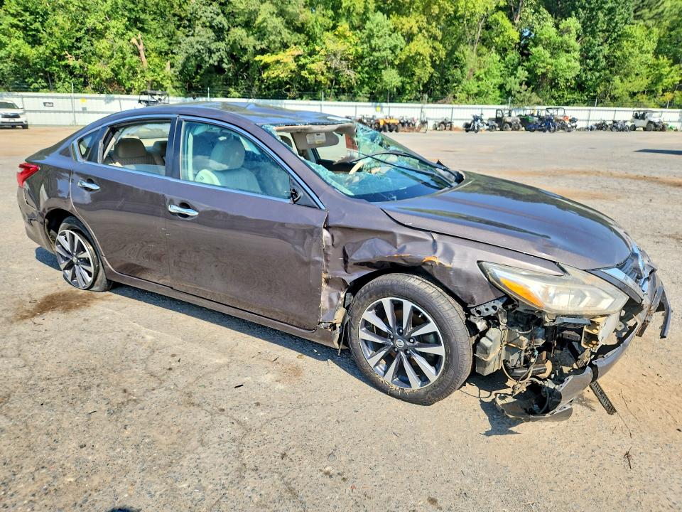 Photo 4 from auction – 2016 NISSAN ALTIMA with VIN 1N4AL3AP8GC227279
