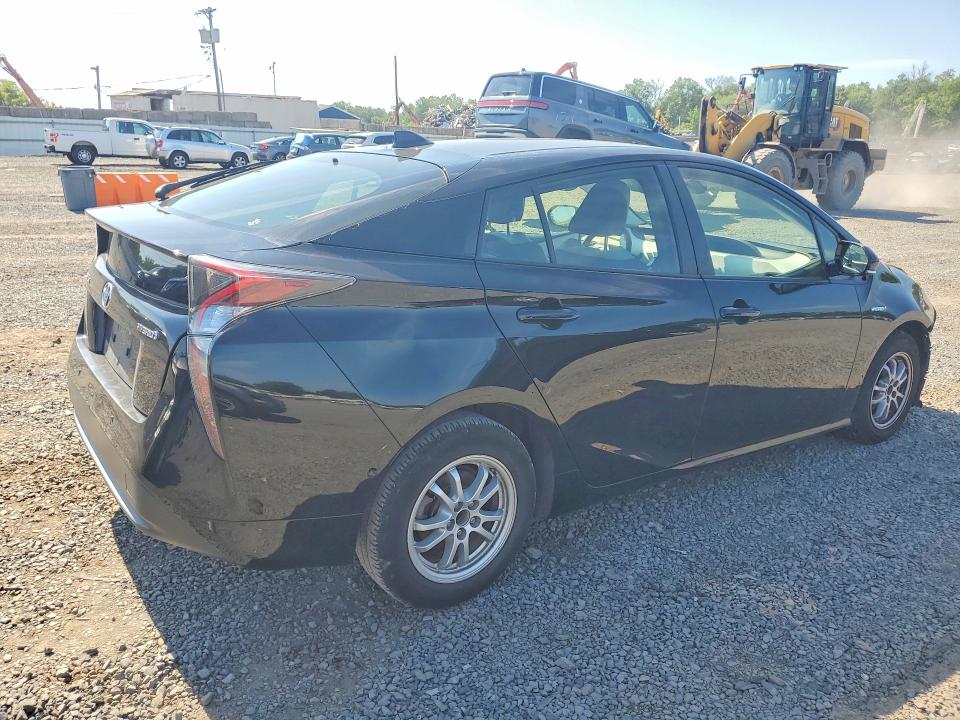 Photo 3 from auction – 2018 TOYOTA PRIUS with VIN JTDKBRFU5J3060793
