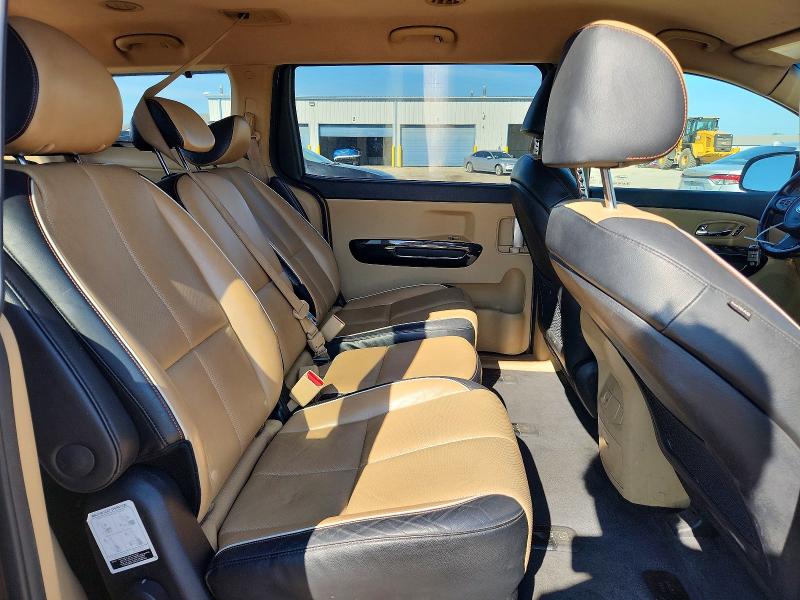 Photo 11 from auction – 2016 KIA SEDONA with VIN KNDMC5C12G6143663
