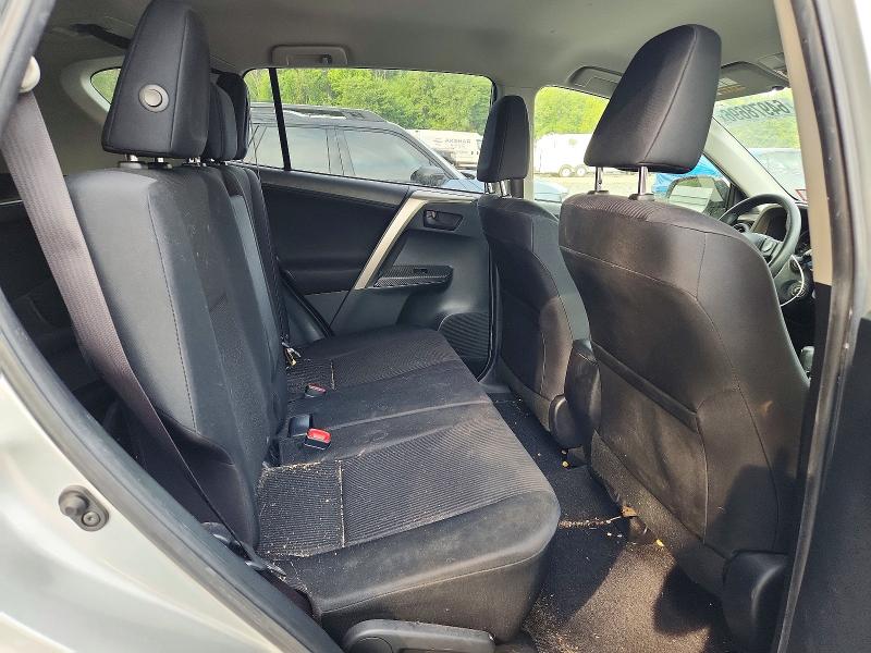 Photo 10 from auction – 2015 TOYOTA RAV4 with VIN JTMBFREVXFJ043599