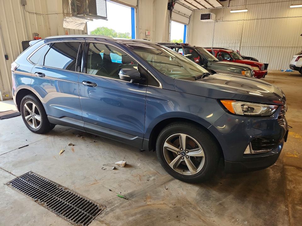 Photo 4 from auction – 2019 FORD EDGE with VIN 2FMPK4K90KBB88091