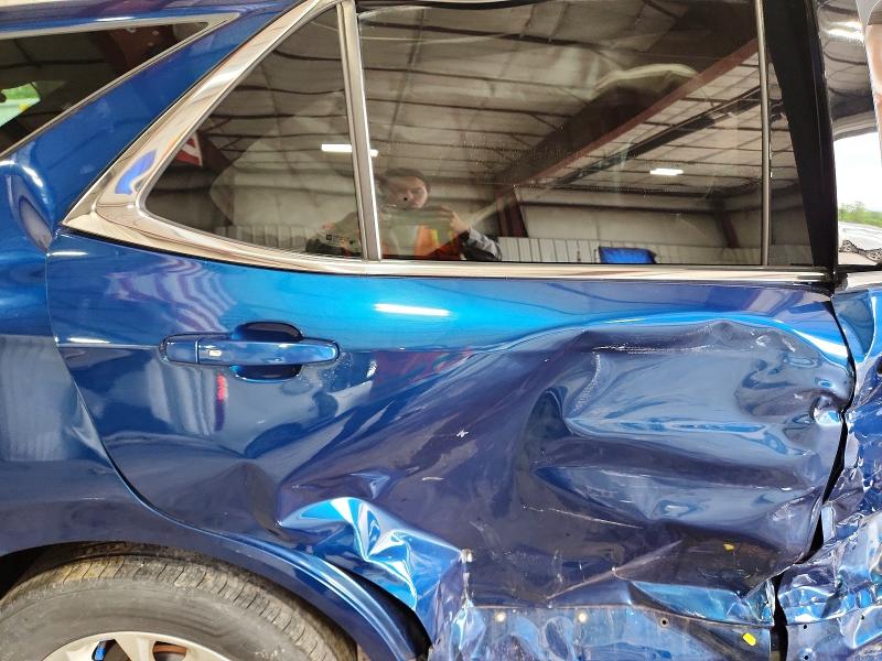 Photo 10 from auction – 2019 CHEVROLET EQUINOX with VIN 2GNAXUEV9K6231704