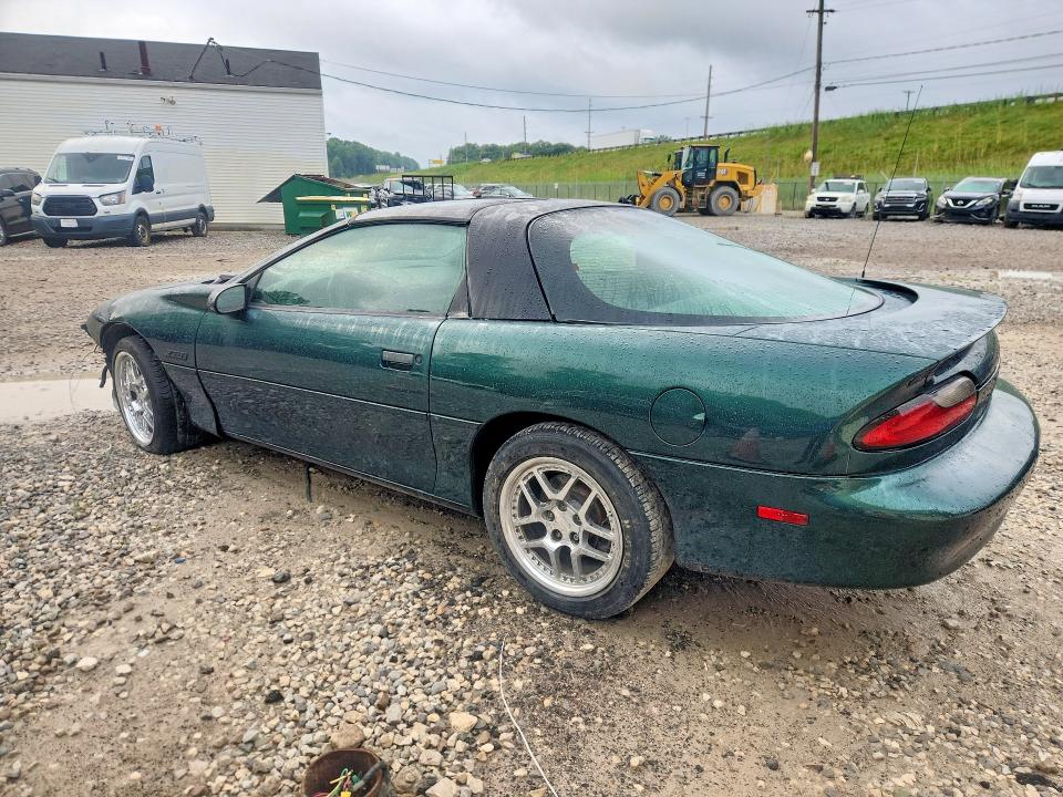 Photo 2 from auction – 1996 CHEVROLET CAMARO with VIN 2G1FP22P4T2135831