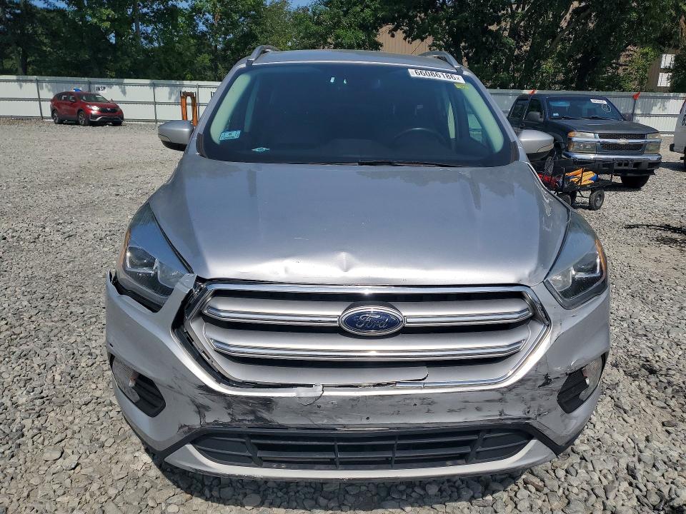 Снимка 5 от търг – 2017 FORD ESCAPE с VIN 1FMCU9JD4HUF00248