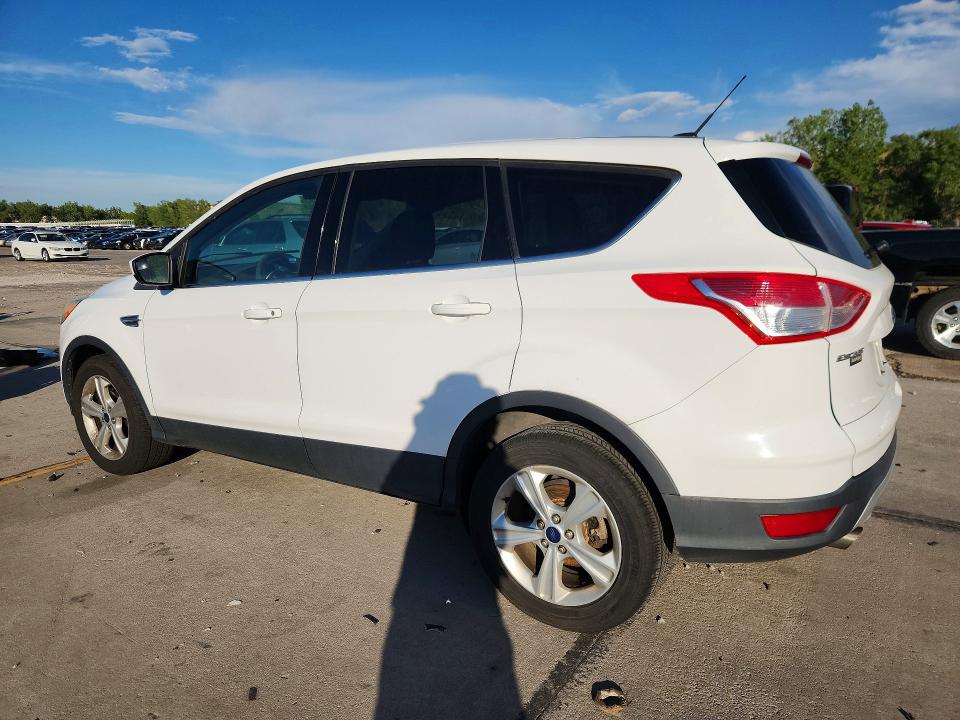 Photo 2 from auction – 2016 FORD ESCAPE with VIN 1FMCU9G97GUA32212