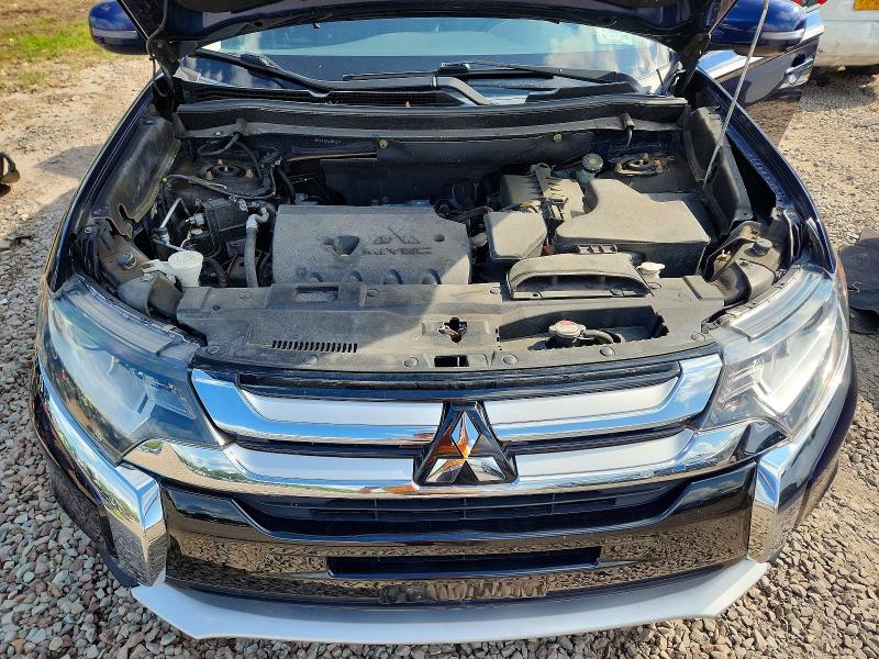 Photo 12 from auction – 2018 MITSUBISHI OUTLANDER with VIN JA4AZ3A36JZ045259