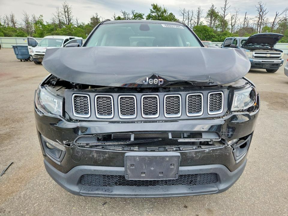 Photo 5 from auction – 2018 JEEP COMPASS with VIN 3C4NJDBB4JT354911