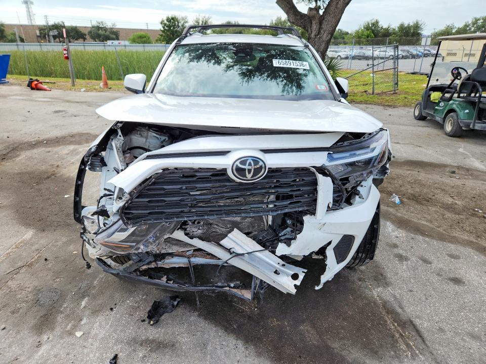 Photo 5 from auction – 2024 TOYOTA RAV4 with VIN 2T3P1RFVXRC433550