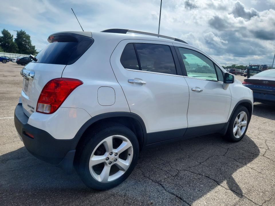 Photo 3 from auction – 2015 CHEVROLET TRAX with VIN KL7CJTSB6FB083163