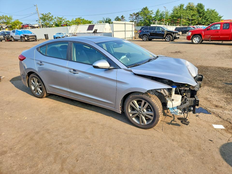 Photo 4 from auction – 2017 HYUNDAI ELANTRA with VIN 5NPD84LF0HH132479