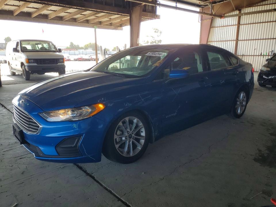 FORD FUSION 2019 with VIN 3FA6P0LU6KR216626 - Photo from auction