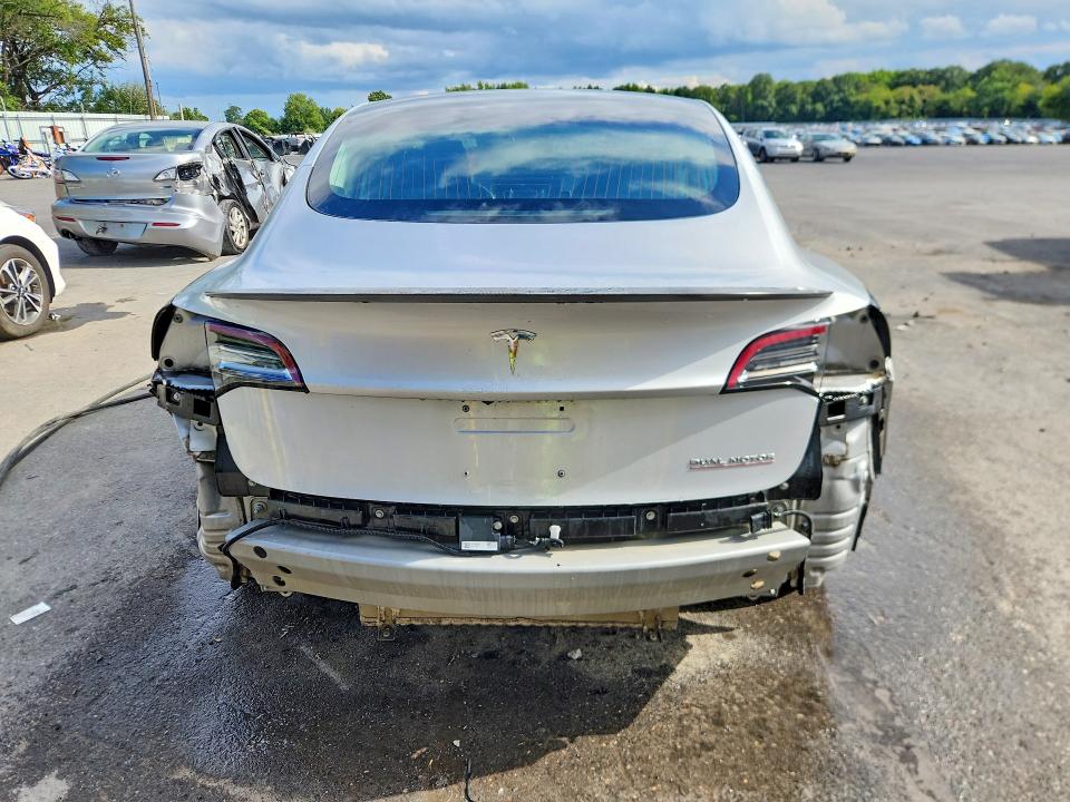 Photo 6 from auction – 2018 TESLA MODEL 3 with VIN 5YJ3E1EB5JF083393