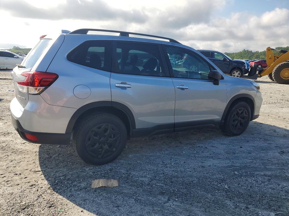Photo 3 from auction – 2021 SUBARU FORESTER with VIN JF2SKADC6MH413840