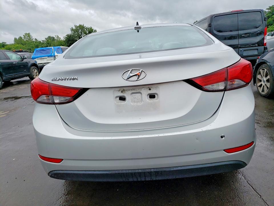 Photo 6 from auction – 2016 HYUNDAI ELANTRA with VIN 5NPDH4AE1GH738883