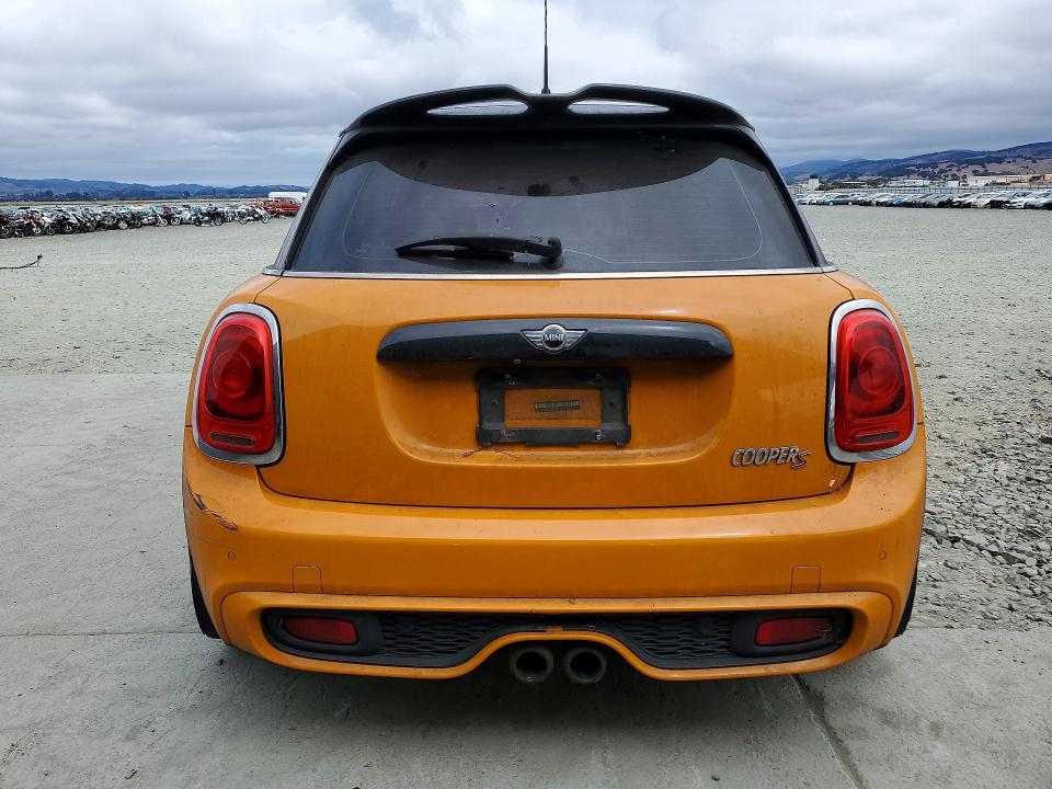 Photo 6 from auction – 2016 MINI COOPER with VIN WMWXU3C53G2D31486
