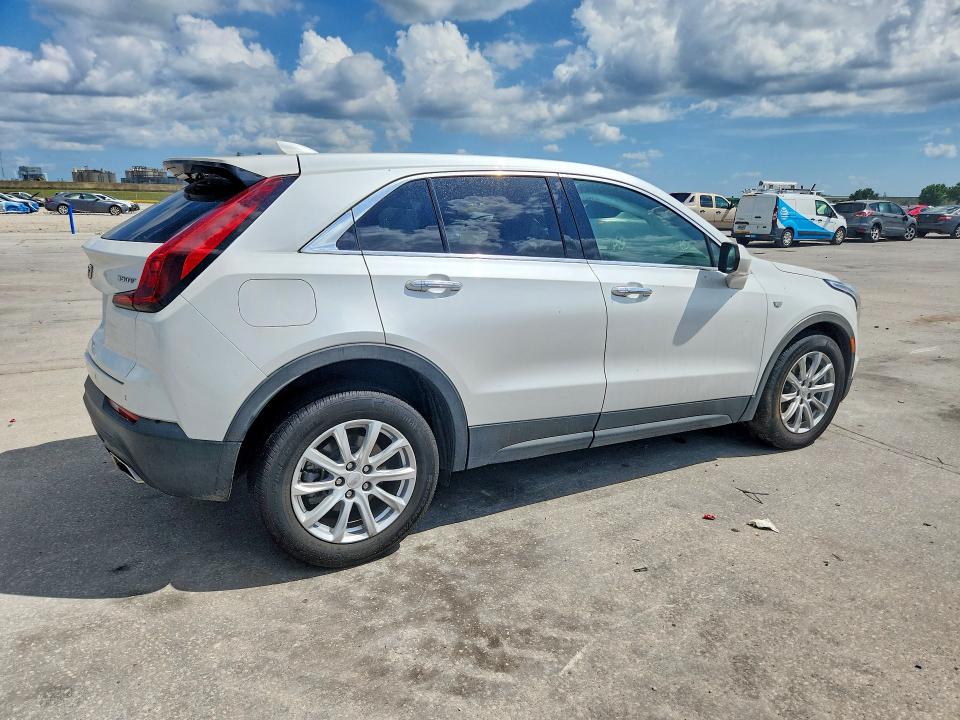 Photo 3 from auction – 2023 CADILLAC XT4 with VIN 1GYFZBR49PF150448