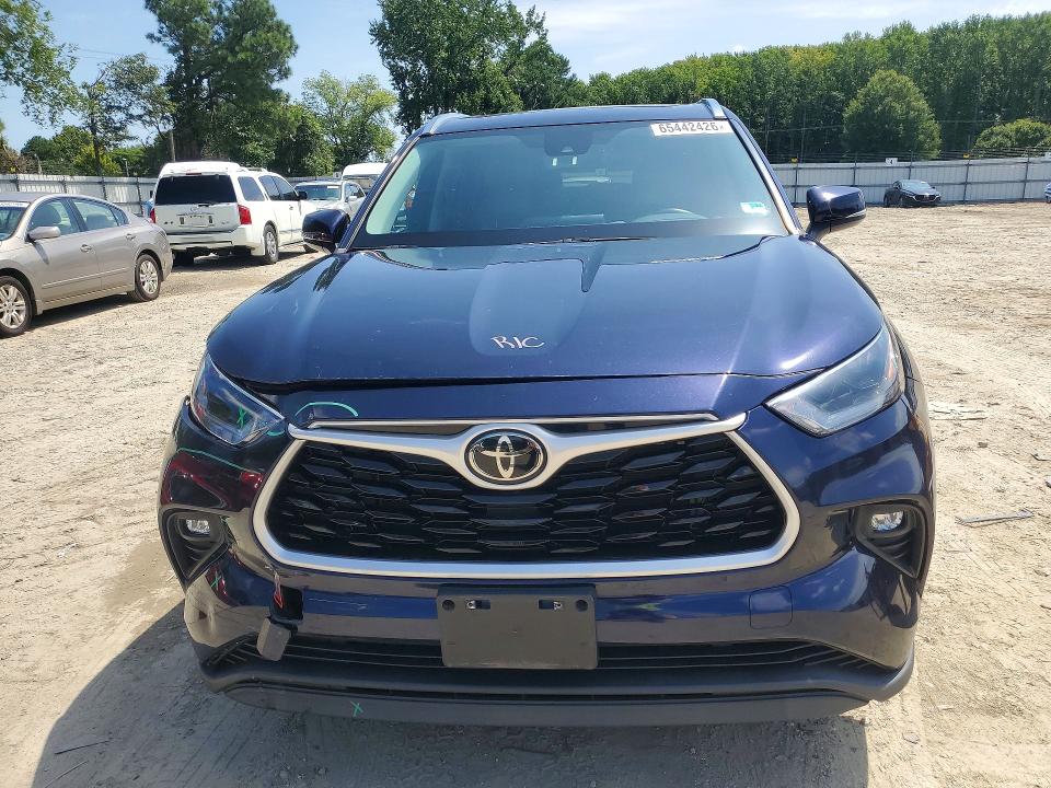 Photo 5 from auction – 2021 TOYOTA HIGHLANDER with VIN 5TDHZRBH8MS104903