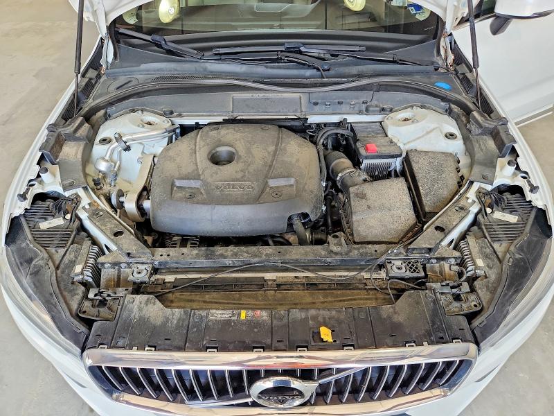 Photo 12 from auction – 2021 VOLVO XC60 with VIN YV4102DL3M1886154
