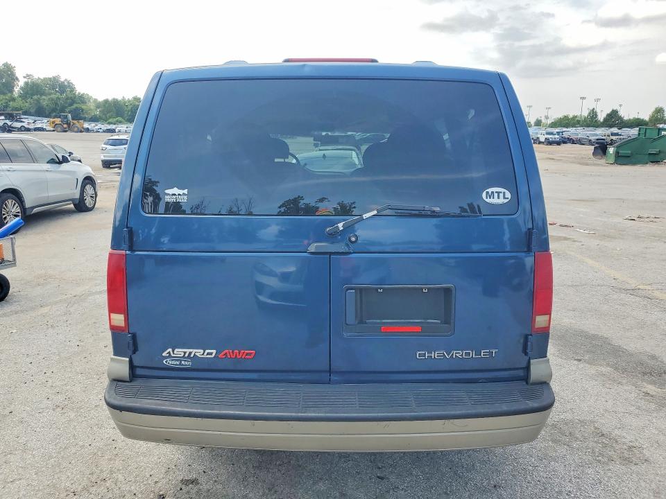 Photo 6 from auction – 2003 CHEVROLET ASTRO with VIN 1GNEL19X53B149698