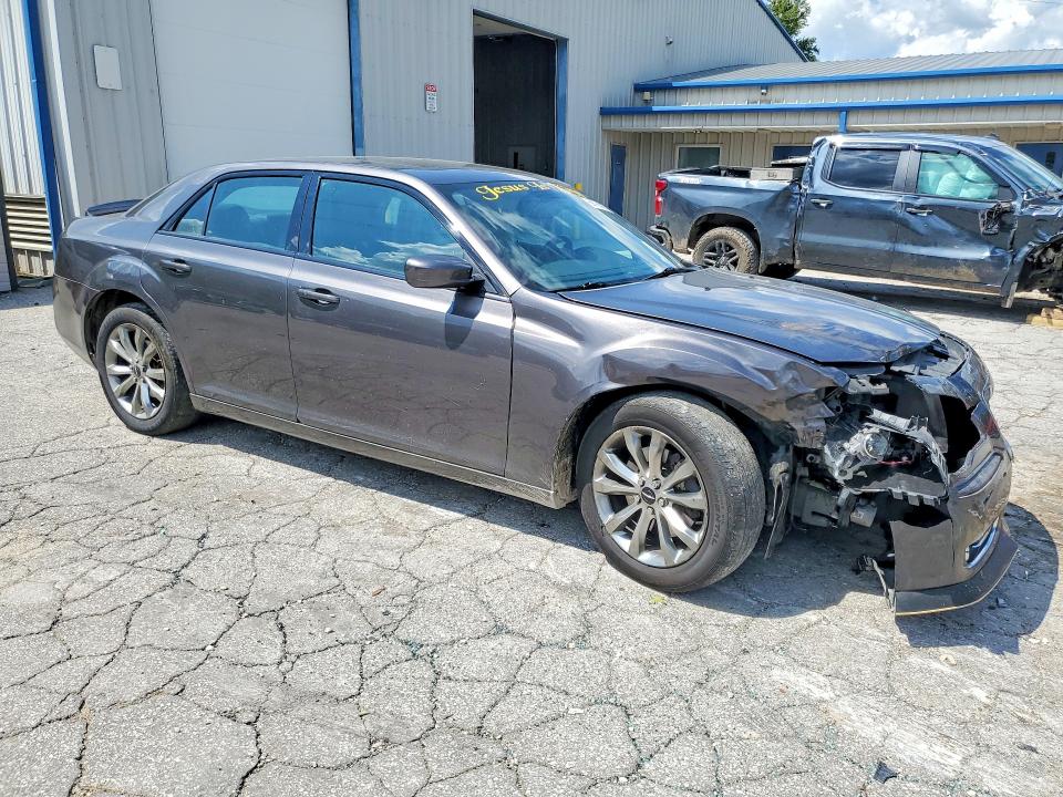 Photo 4 from auction – 2014 CHRYSLER 300 with VIN 2C3CCAGG7EH353145