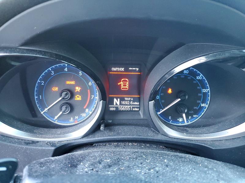 Photo 9 from auction – 2014 TOYOTA COROLLA with VIN 2T1BURHE1EC127144