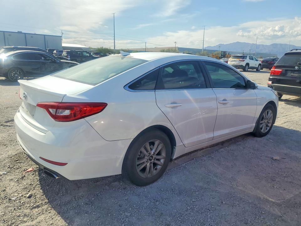 Photo 3 from auction – 2015 HYUNDAI SONATA with VIN 5NPE24AF7FH148135