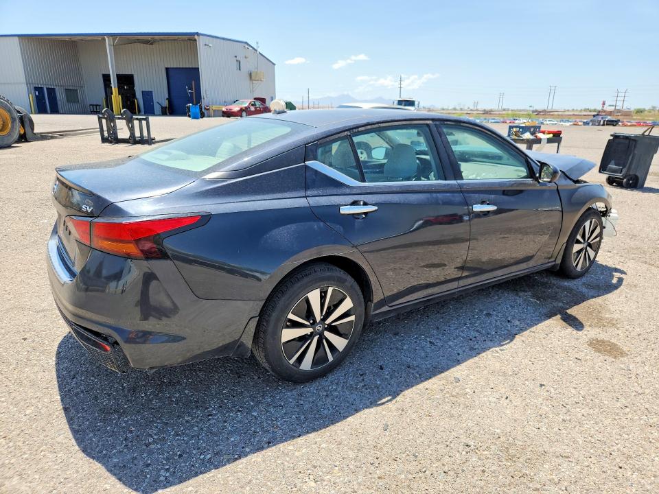 Photo 3 from auction – 2022 NISSAN ALTIMA with VIN 1N4BL4DV2NN347715