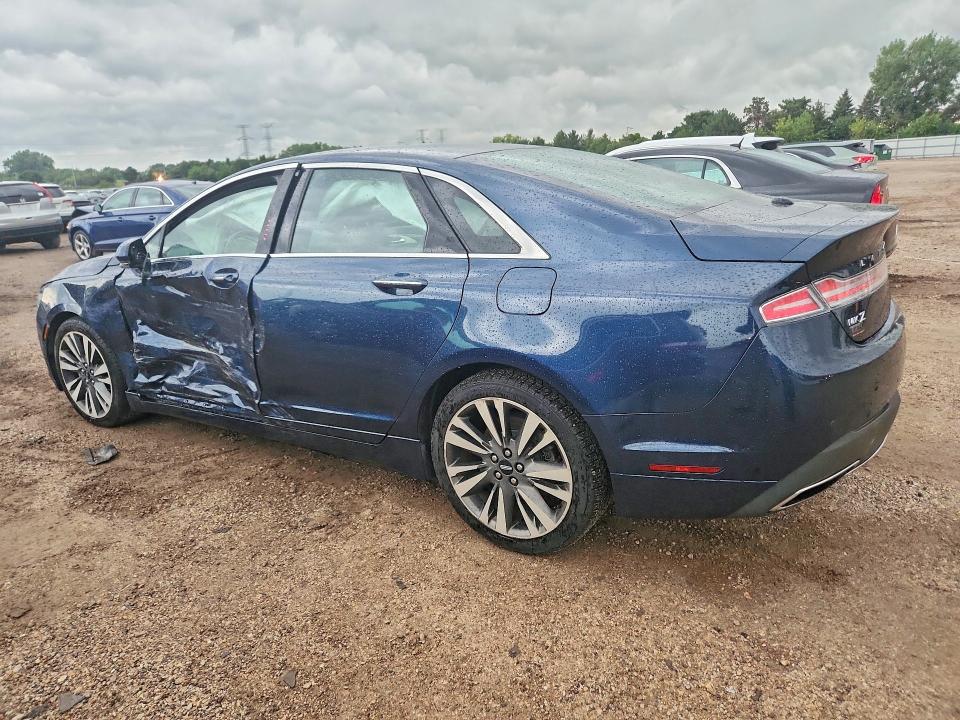 Photo 2 from auction – 2017 LINCOLN MKZ with VIN 3LN6L5C98HR607926