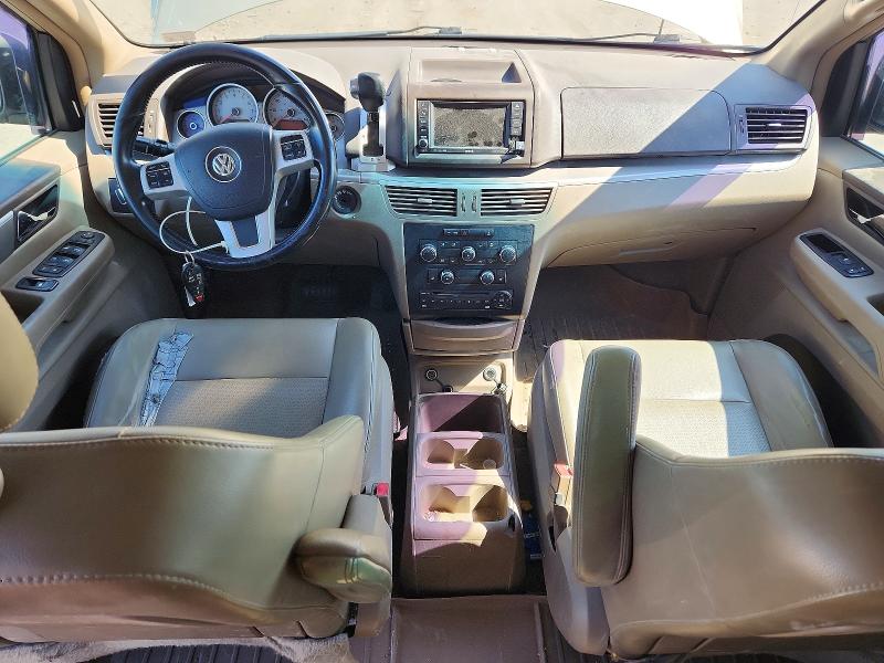 Photo 8 from auction – 2011 VOLKSWAGEN ROUTAN with VIN 2V4RW3DG1BR789563