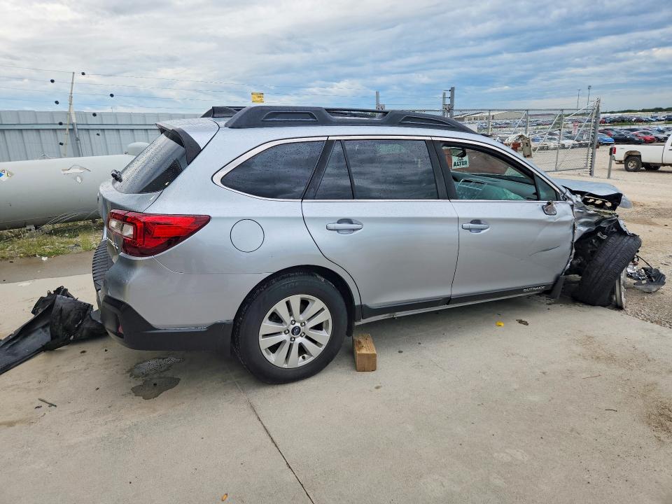 Photo 3 from auction – 2018 SUBARU OUTBACK with VIN 4S4BSACC4J3334333