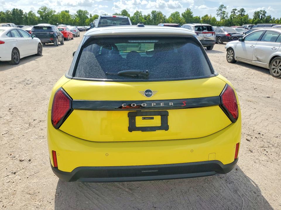 Photo 6 from auction – 2025 MINI COOPER with VIN WMW53GD0XS2X54477