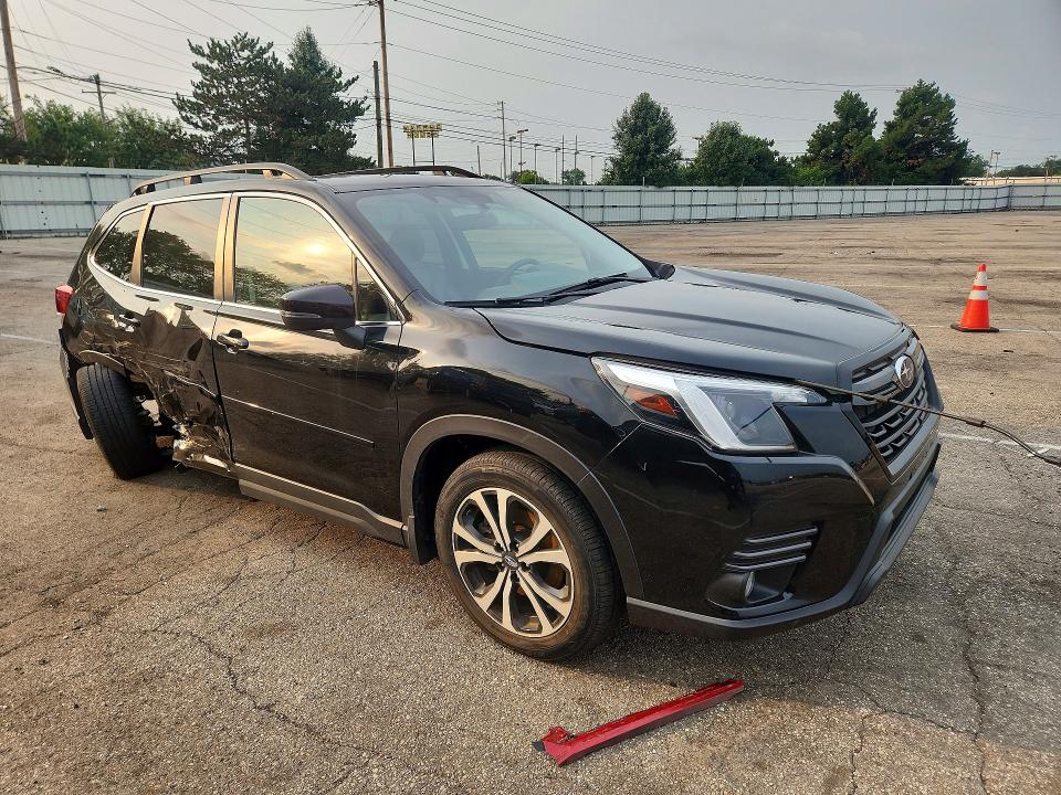 Photo 4 from auction – 2023 SUBARU FORESTER with VIN JF2SKAPC7PH457314
